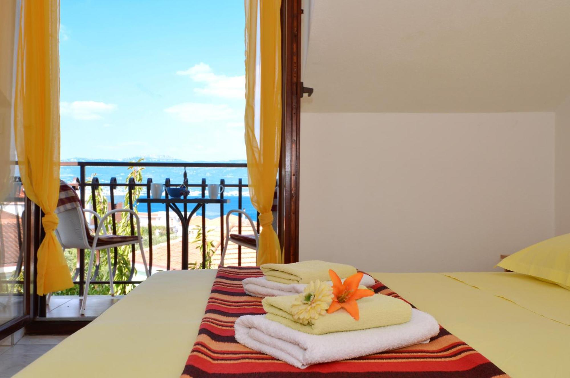 Apartments By The Sea Slatine, Ciovo - 12176 Zimmer foto